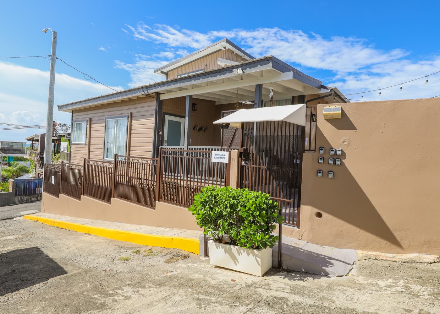 Exterior del edificio de Marietta Keys